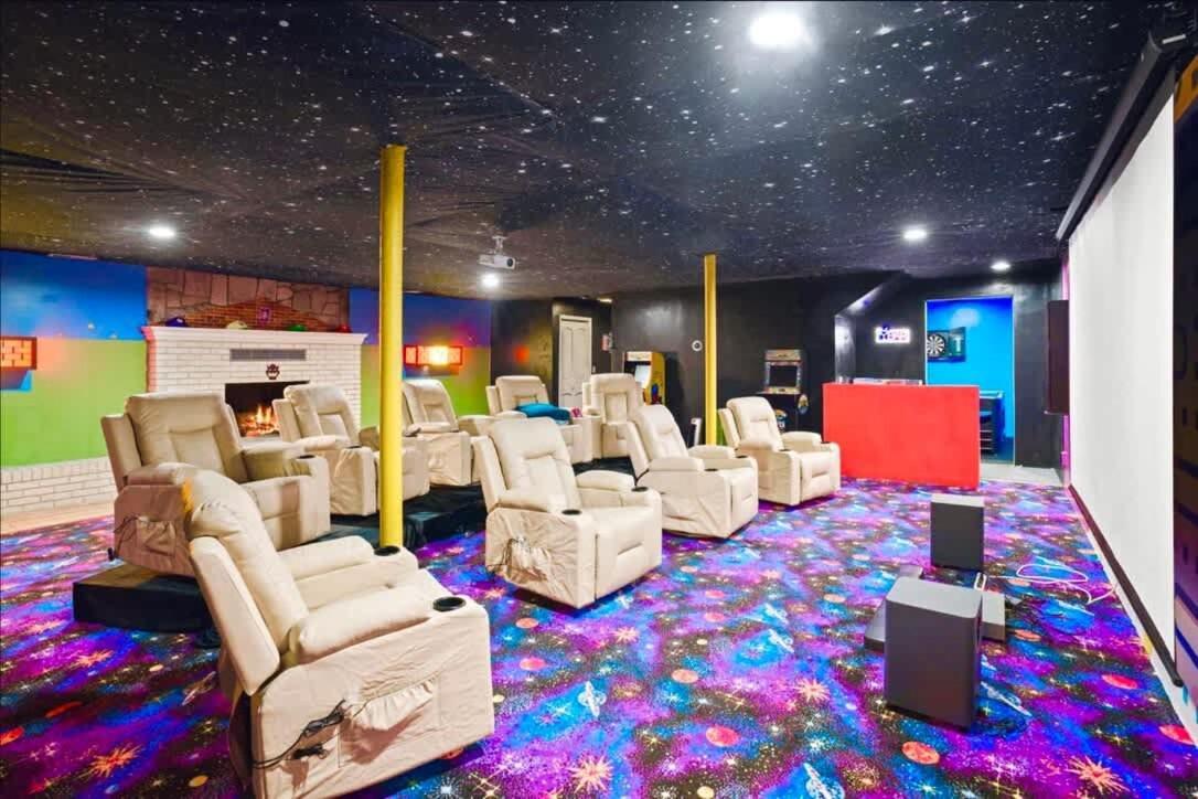 Вилла Gated Mansion - Basketball Court Movie Theater Views Big Stone Gap Экстерьер фото